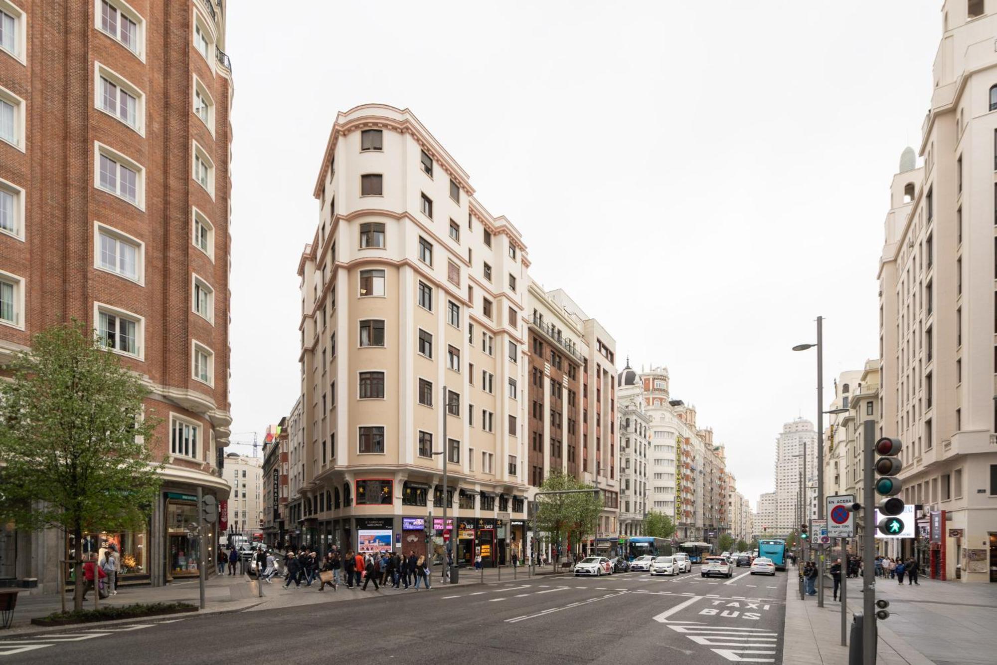 Apartamento Reformado De Lujo En Gran Via Daire Madrid Dış mekan fotoğraf