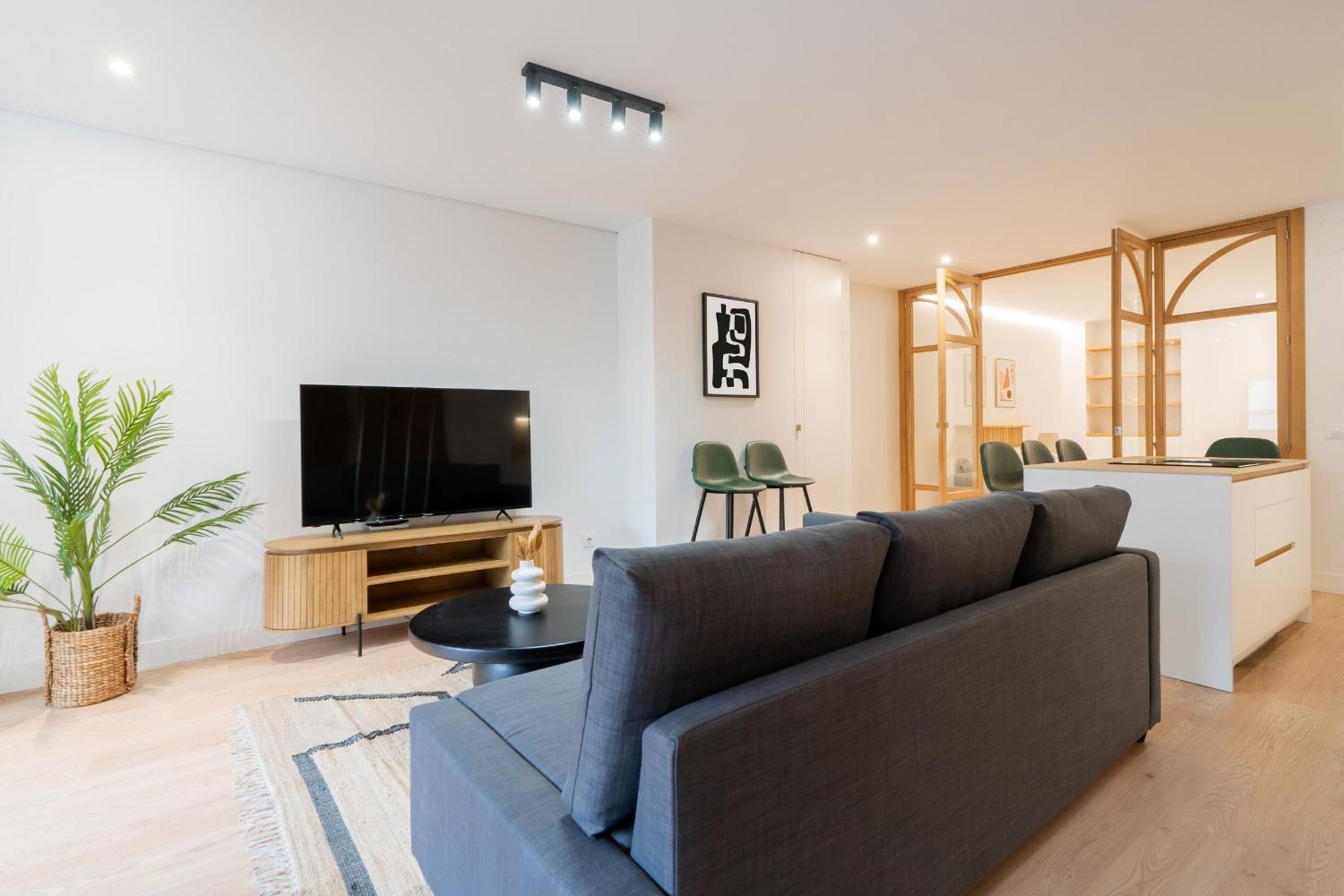 Apartamento Reformado De Lujo En Gran Via Daire Madrid Dış mekan fotoğraf